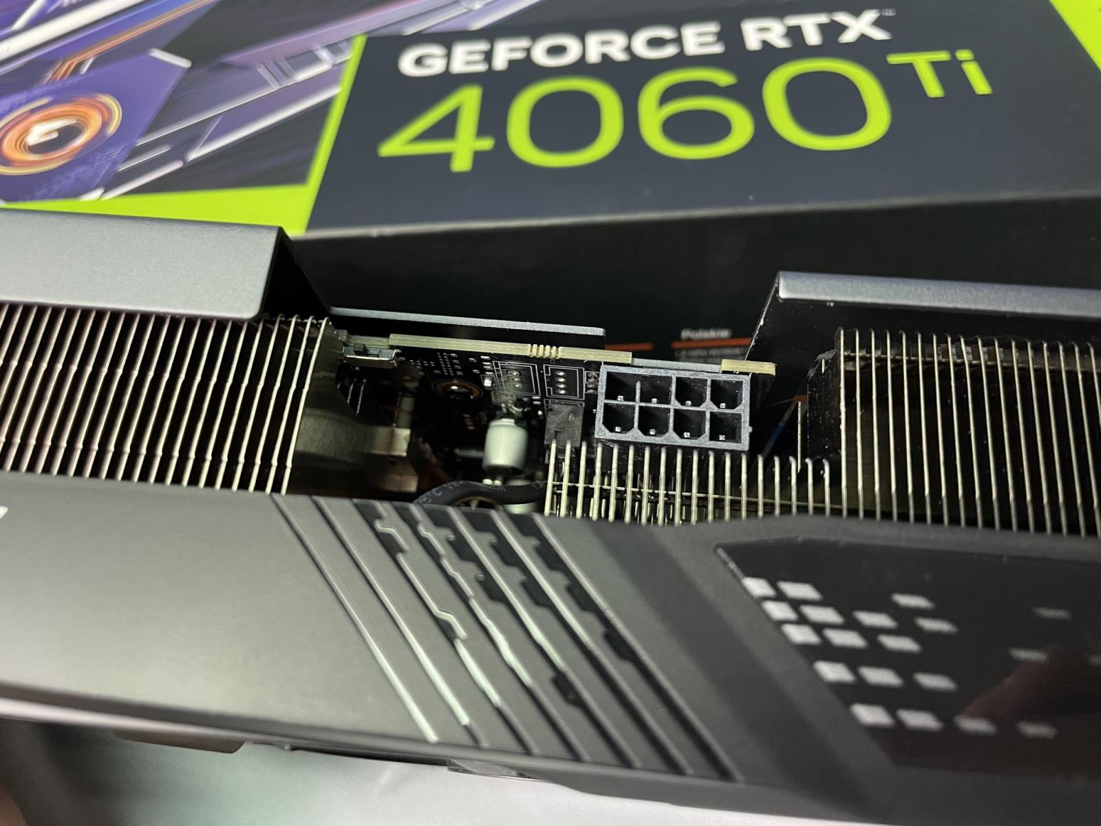 Card màn hình GIGABYTE AORUS GeForce RTX 4060 Ti ELITE 8G (GV-N406TAORUS-E-8GD)