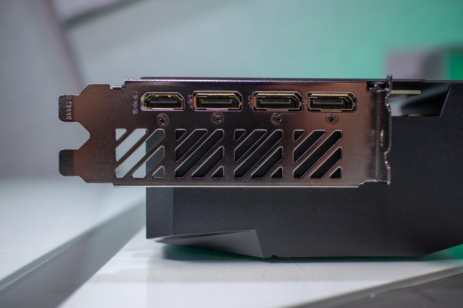 Card màn hình / VGA Gigabyte RTX 4070 Ti Aorus Master 12GB (N407TAORUS M -12GD)