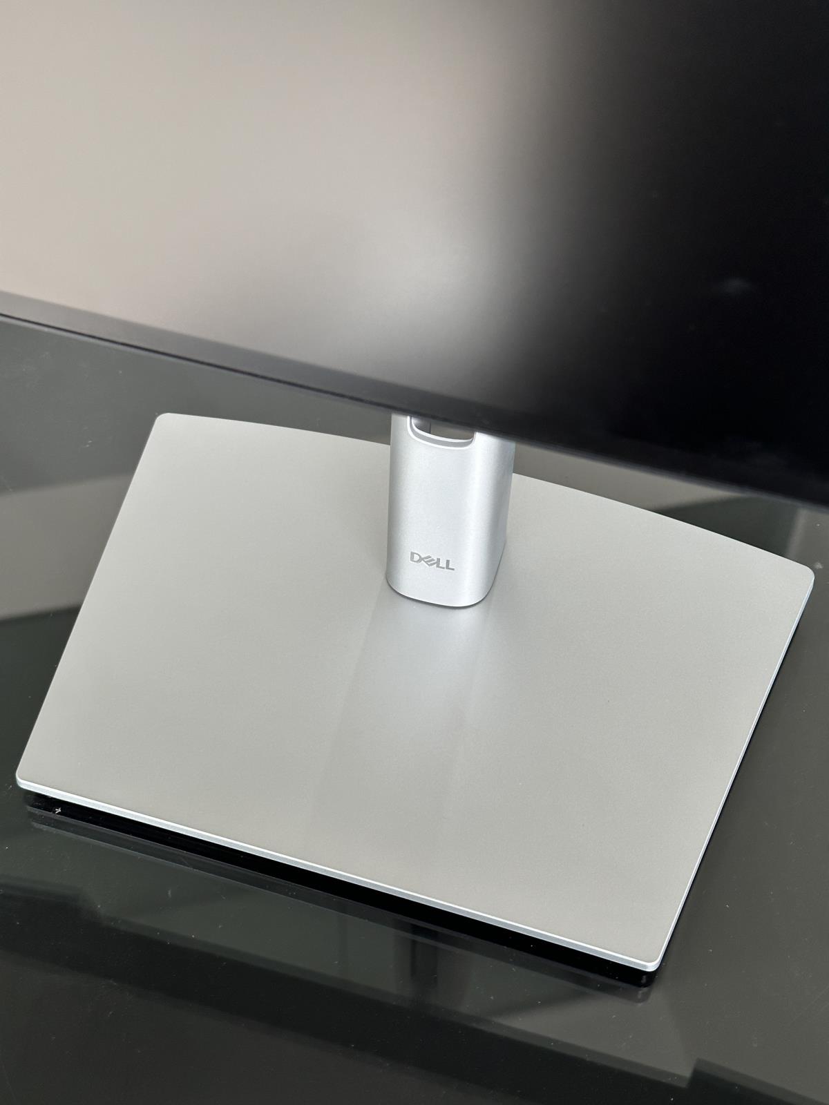 Màn Hình Dell Ultrasharp U2422H (23.8 inch - FHD - IPS - 60Hz - 5ms - USB TypeC)
